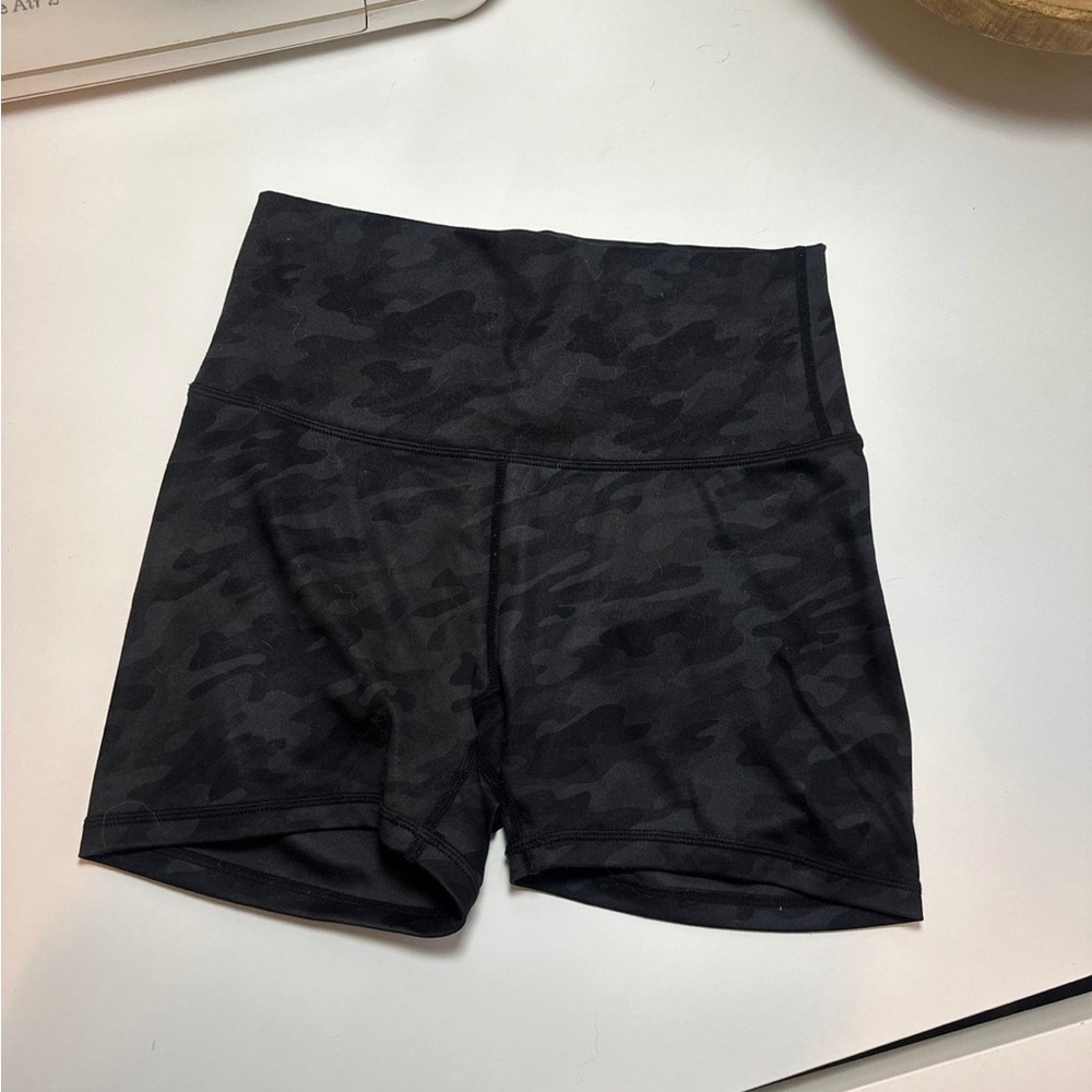 TYR Shorts